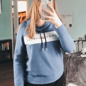 ✰ barely used tommy hilfiger hoodie ✰